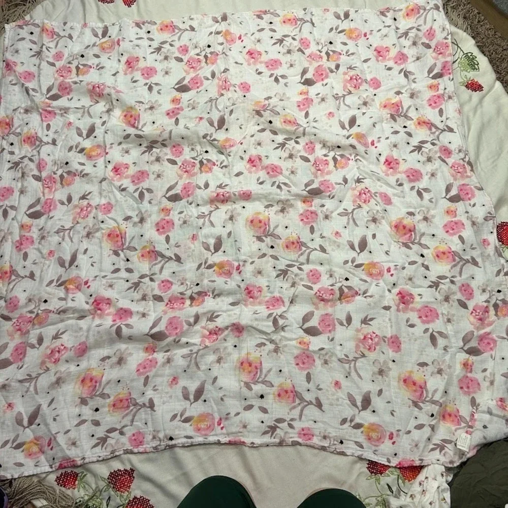 Kids N Such Milkberry Baby Swaddle Blanket Bundle Floral Polka Dot 3 Pack Bamboo